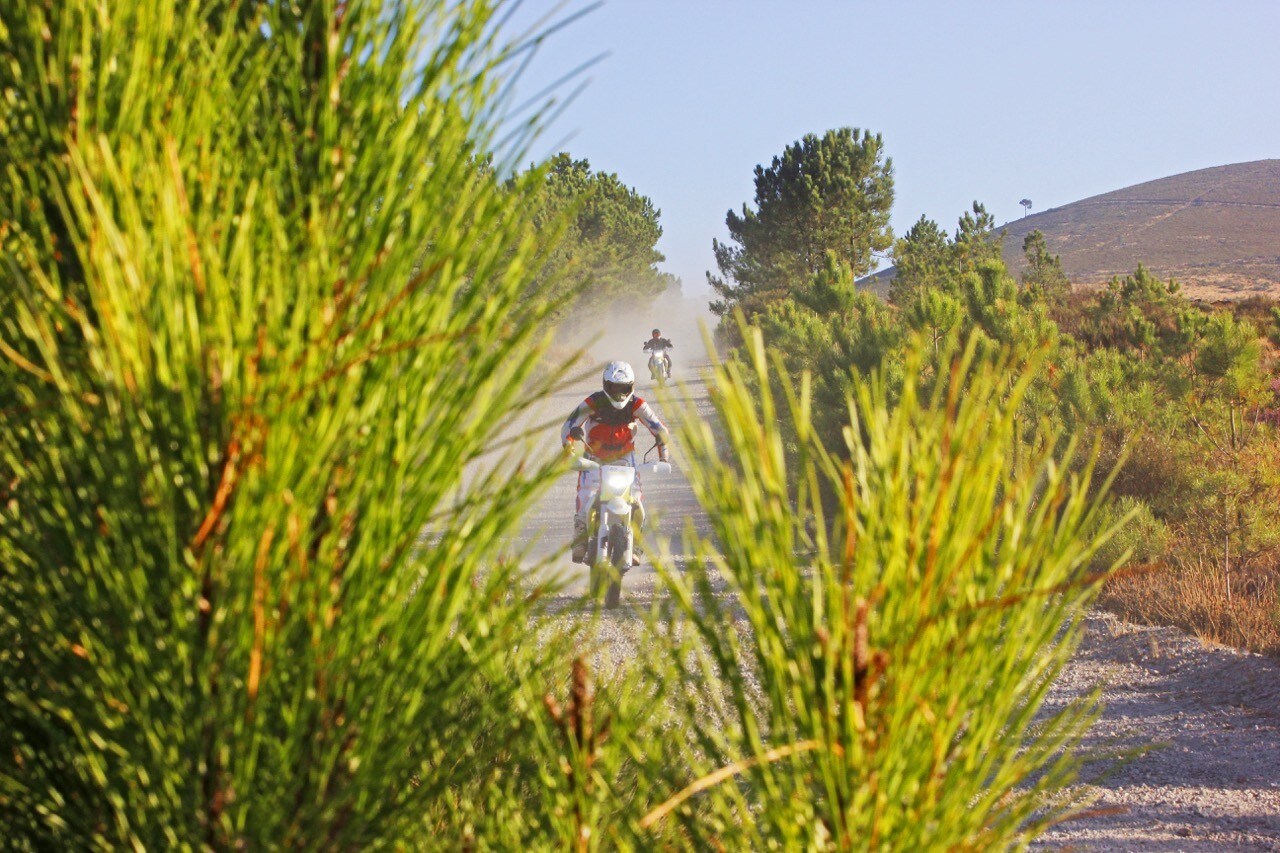 Husqvarna Trek 2025: adventouring alla scoperta del Portogallo